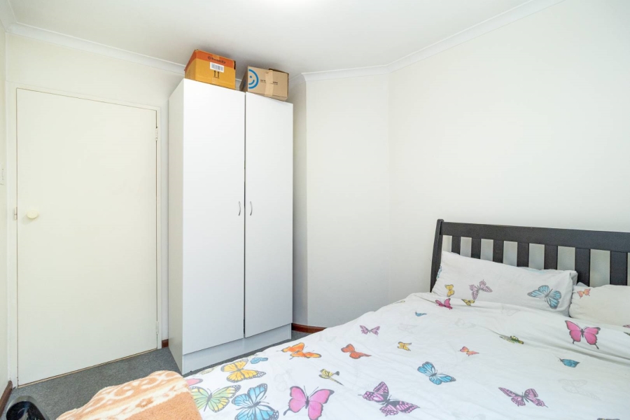 To Let 2 Bedroom Property for Rent in Green Point Western Cape
